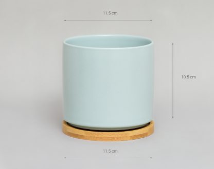 Maceta-ceramica-cilindrica-chica-azul-con-plato-bambu